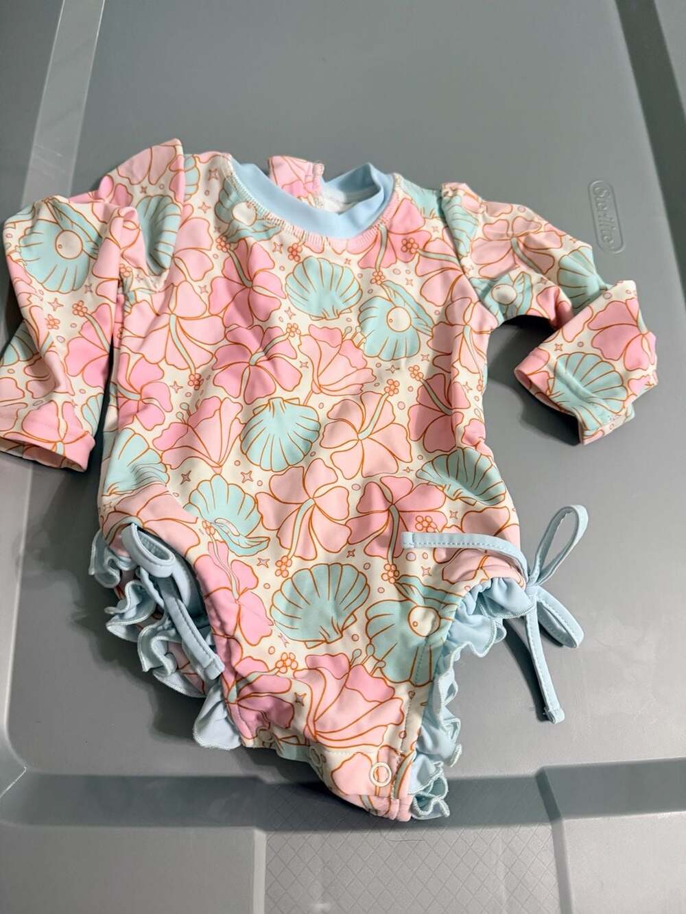 Caden Lane Long Sleeve Rashguard Swimsuit Size 6-12 Months Floral Seashell